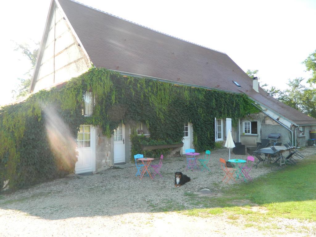 Meubles De Tourisme La Reserve Saint-Pierre-les-Bois Bagian luar foto