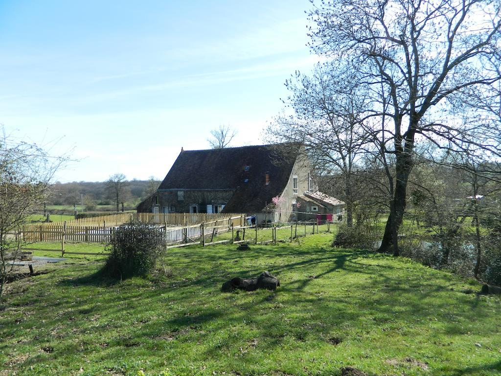 Meubles De Tourisme La Reserve Saint-Pierre-les-Bois Bagian luar foto